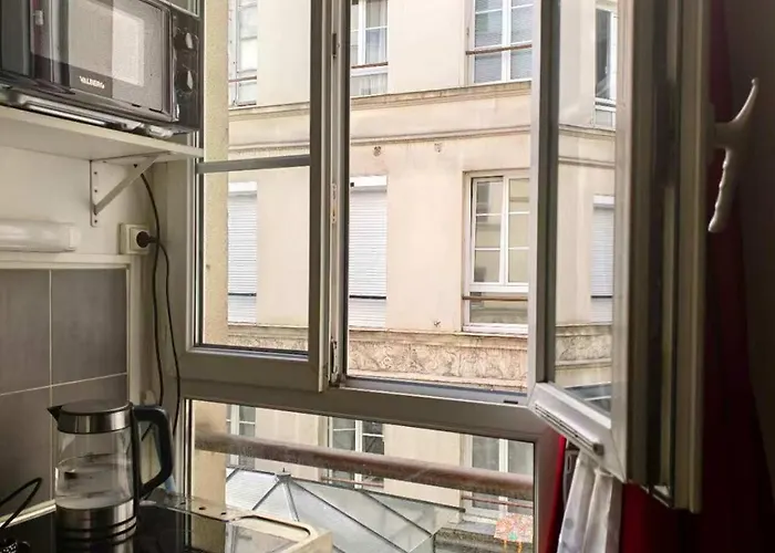 Cosy Next To Louvre * Paris