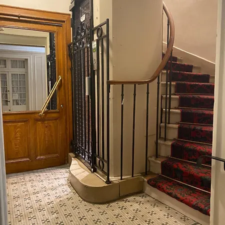 Cosy Next To Louvre Апартаменты