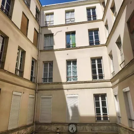 Cosy Next To Louvre * 파리